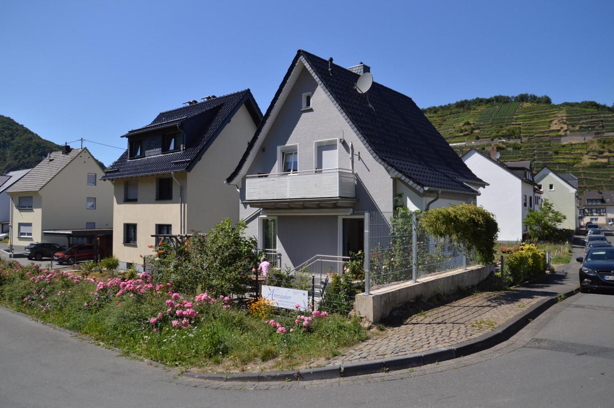 Ferienwohnung Wurzelecht Бад Нойенар-Арвайлер Екстериор снимка